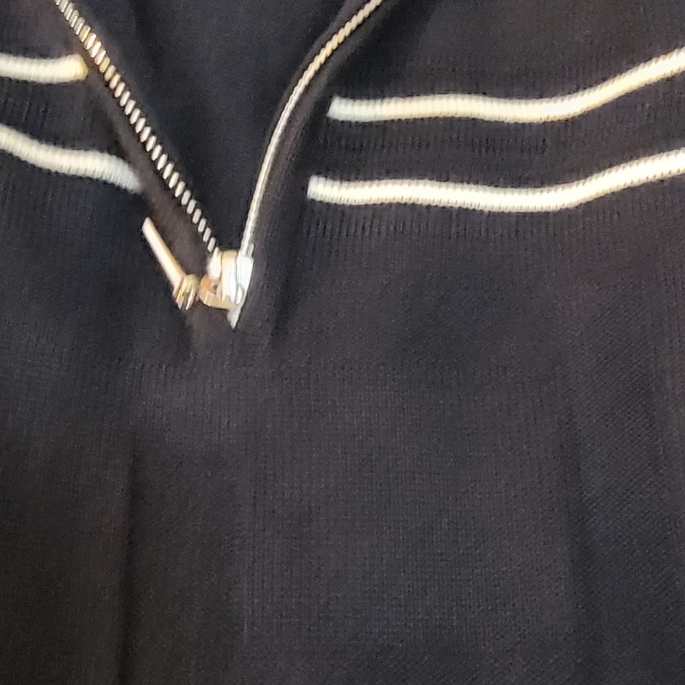 Men's Sweater - Picture 2 of 12